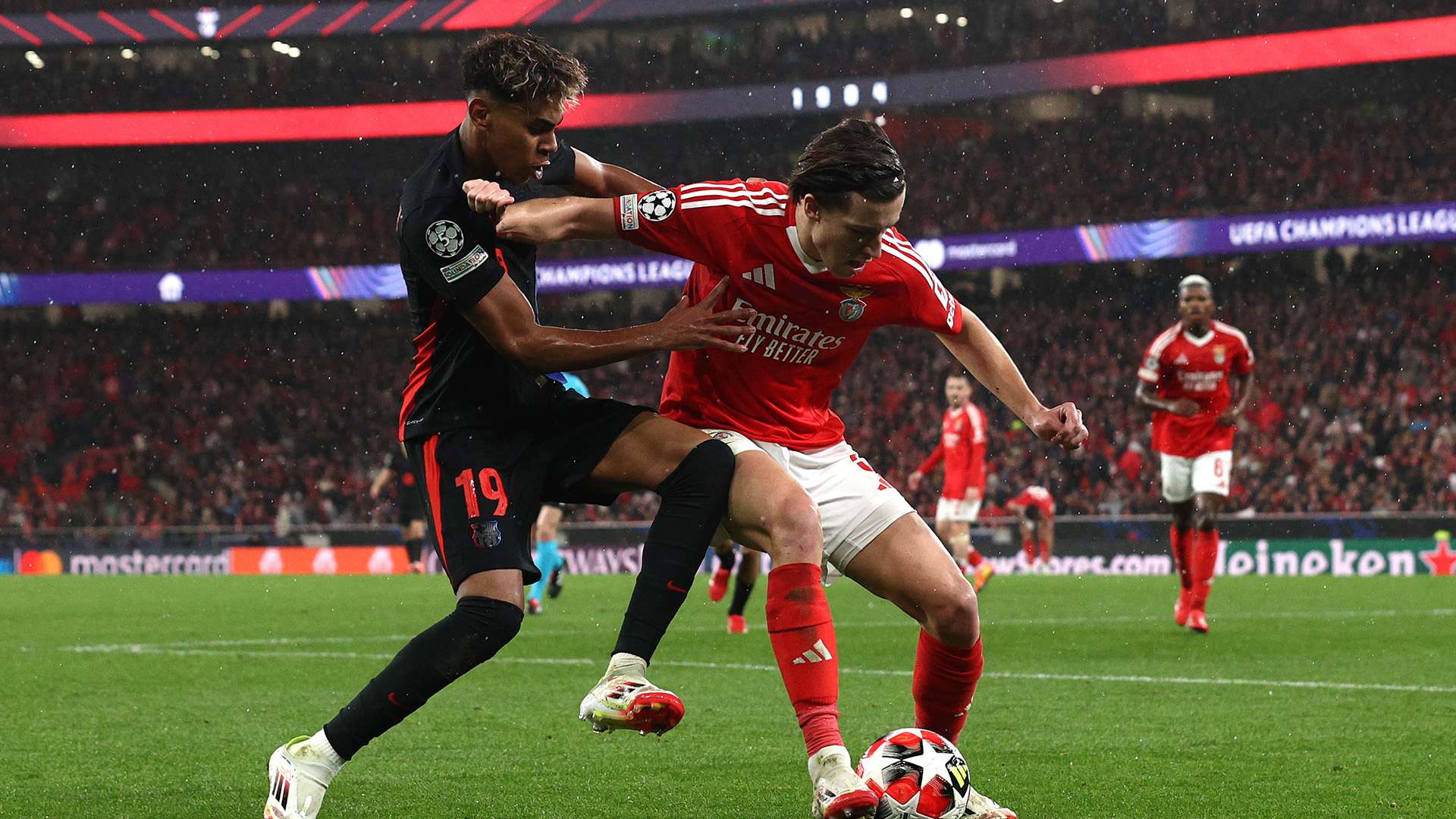 欧盟官员：欧盟将“立即且坚决地”回应美国提高关税.